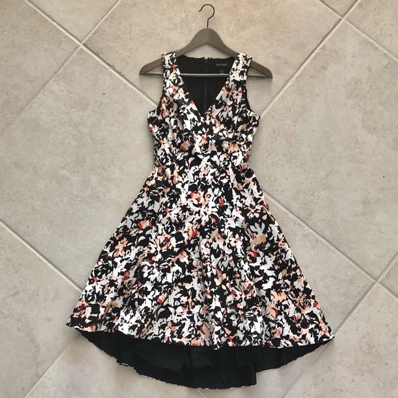 WHBM Fit-and-Flare Sundress - Picture 6 of 7